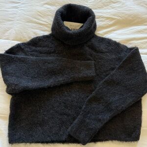 American Vintage  Cropped Charcoal Knit Sweater